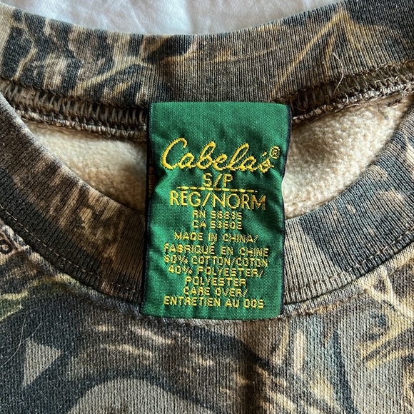 Boys Cabela’s small camo sweatshirt - Picture 2 of 4
